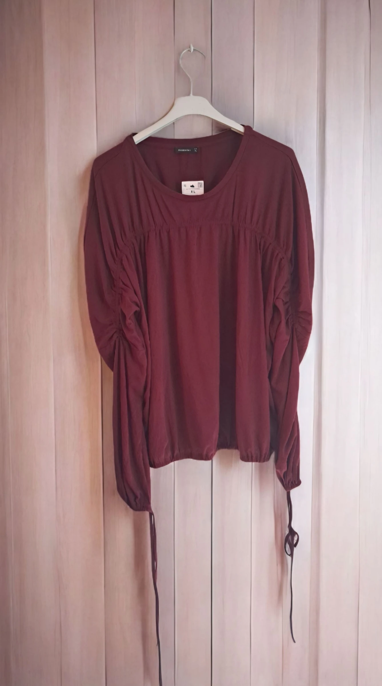 Blusa color burdeos Reserved